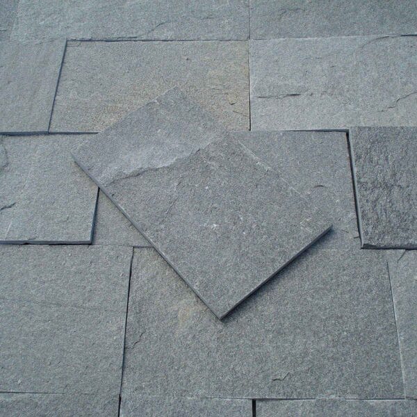 Gnejs szary ciety 10/15xL cm