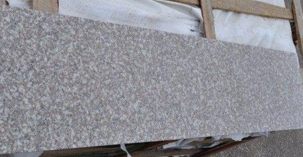 Granit G664 Królewski Brąz Stopnica Płomieniowana 130x33 gr. 3 cm