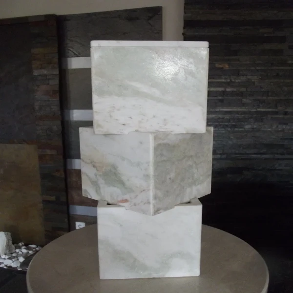 Lampa Twisting Cubes